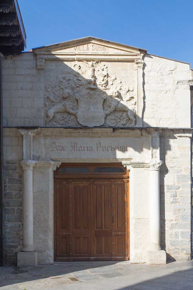 Portada Palacio Villa Suso